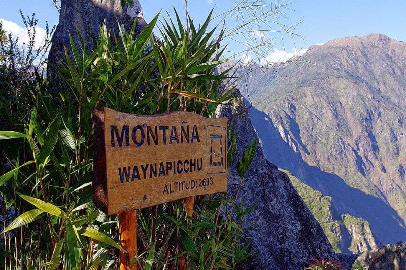Vetta della montagna di Waynapicchu Vetta della montagna di Waynapicchu